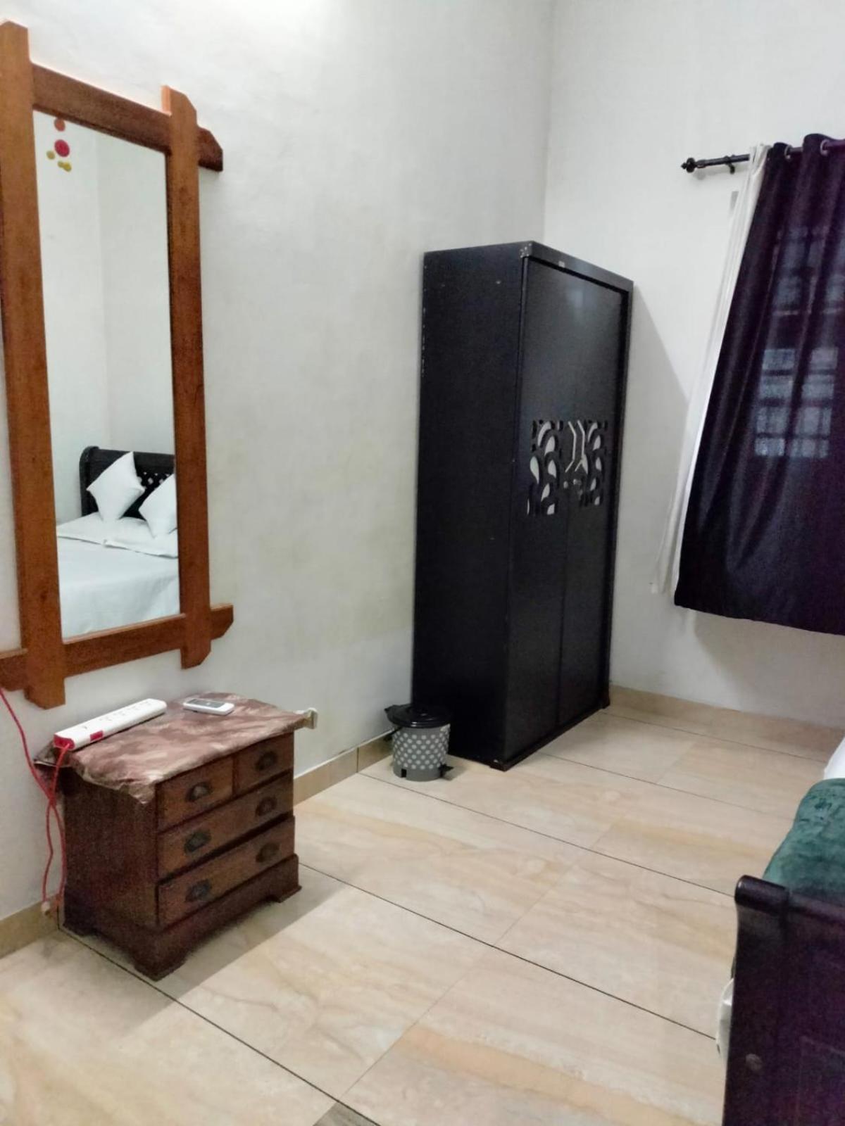 קוז'יקודה Green Island Homestay Riverside מראה חיצוני תמונה